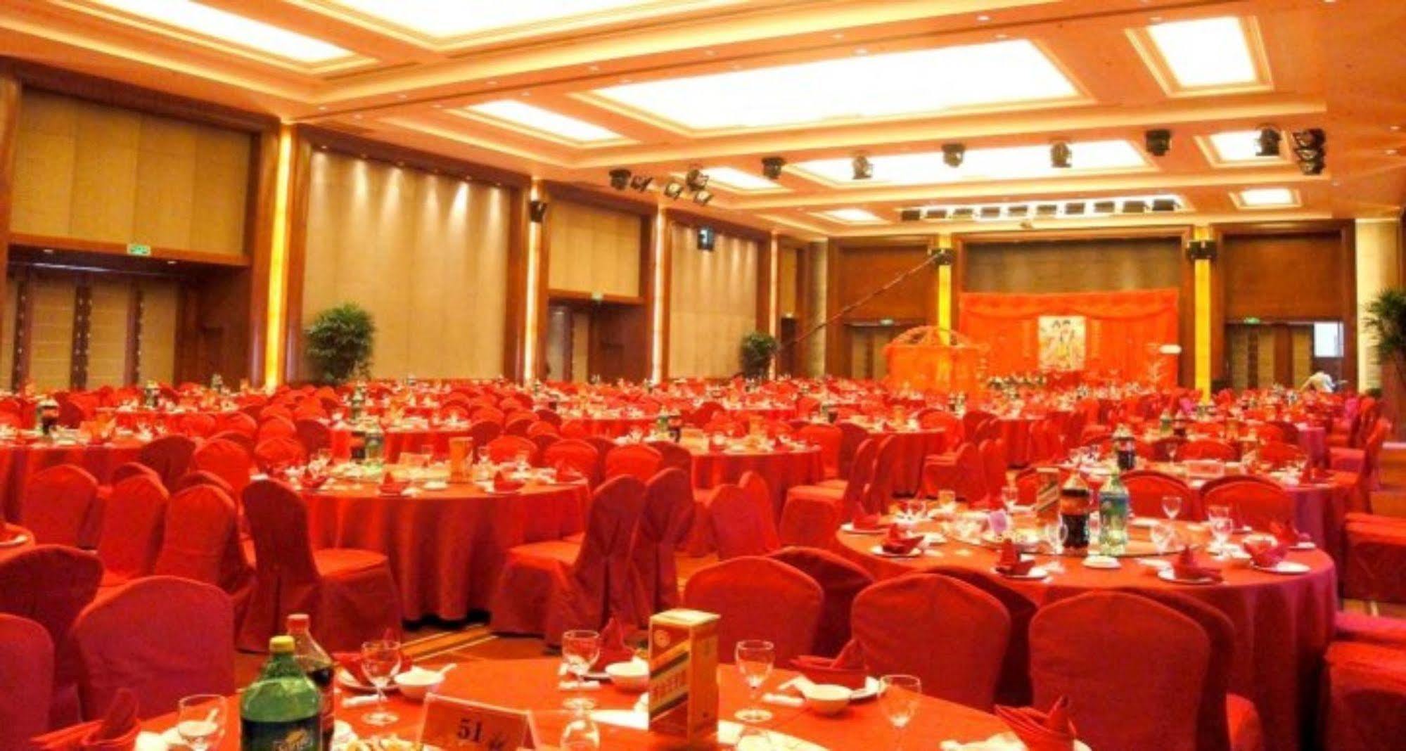 S&N Dalian Hotel Exterior photo