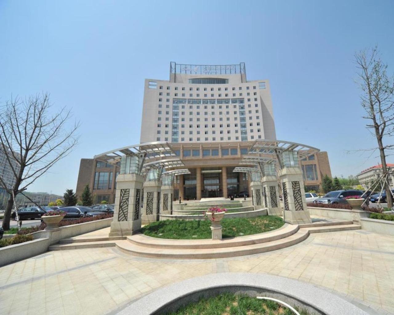 S&N Dalian Hotel Exterior photo