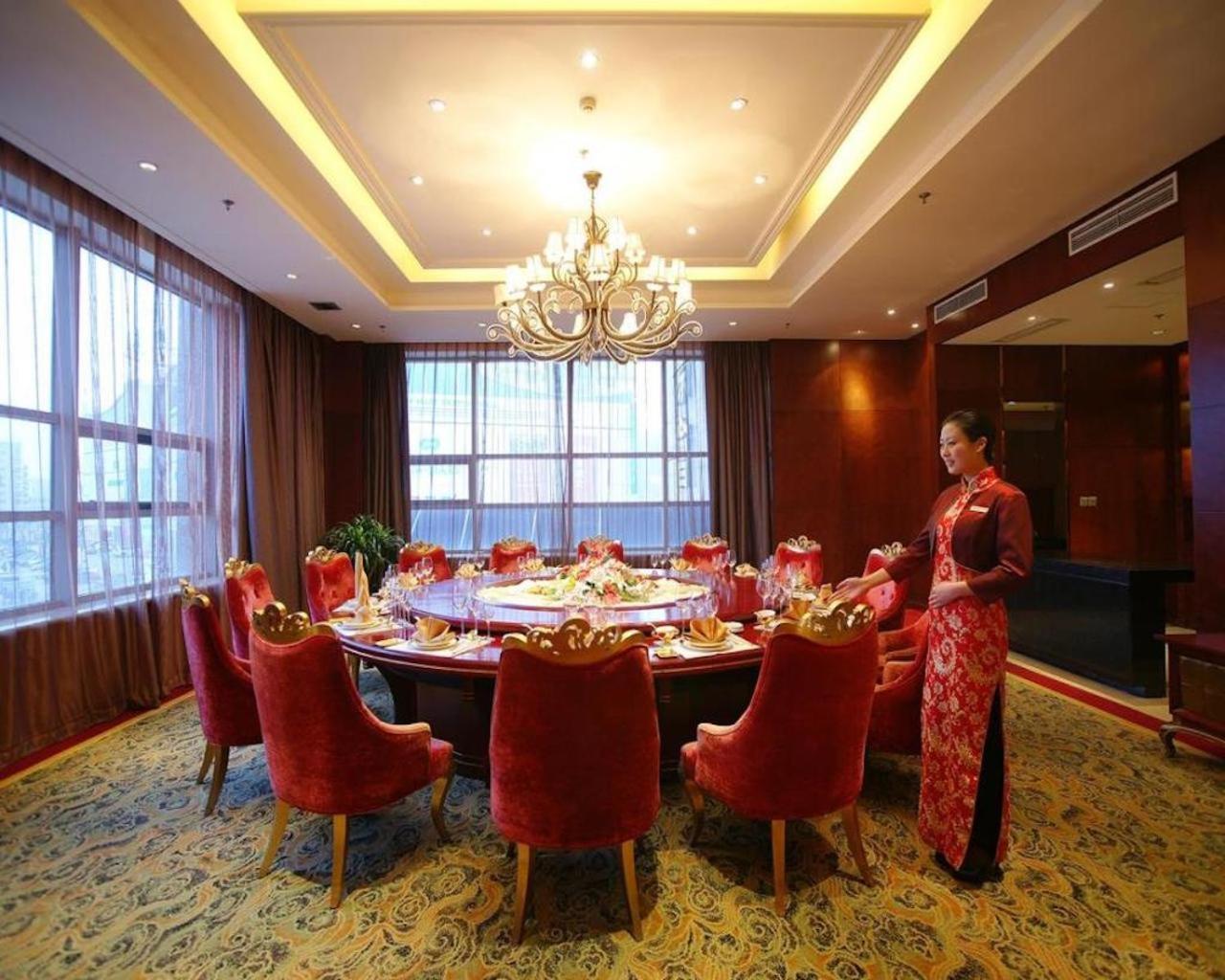S&N Dalian Hotel Exterior photo