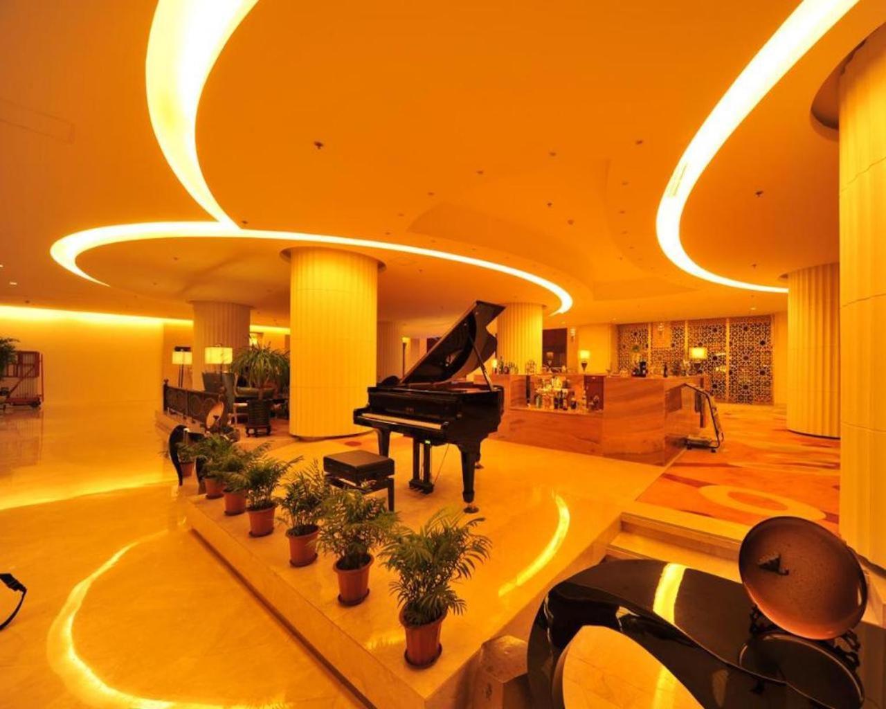 S&N Dalian Hotel Exterior photo